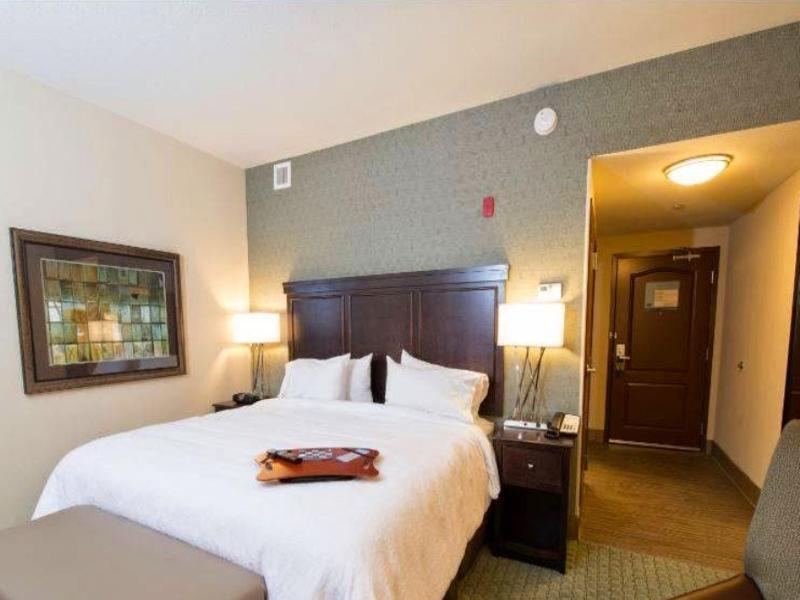 Hampton Inn & Suites Bismarck Northwest Ngoại thất bức ảnh
