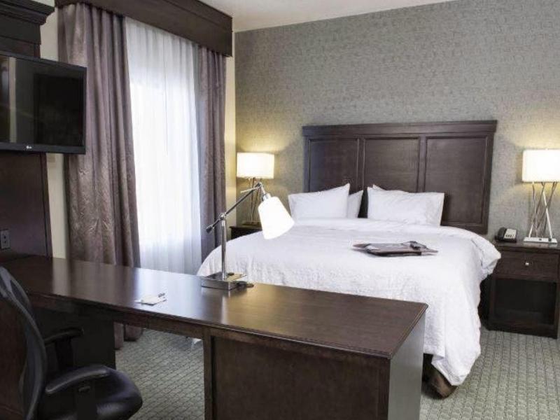 Hampton Inn & Suites Bismarck Northwest Ngoại thất bức ảnh