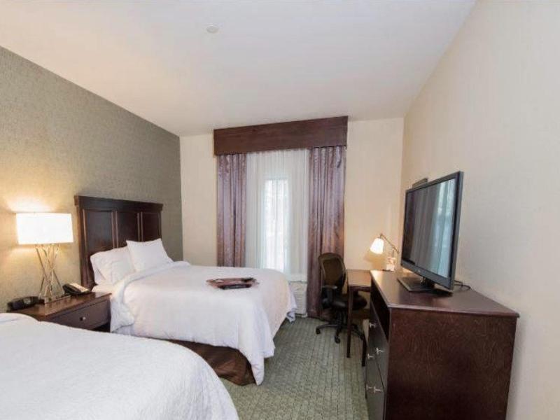 Hampton Inn & Suites Bismarck Northwest Ngoại thất bức ảnh