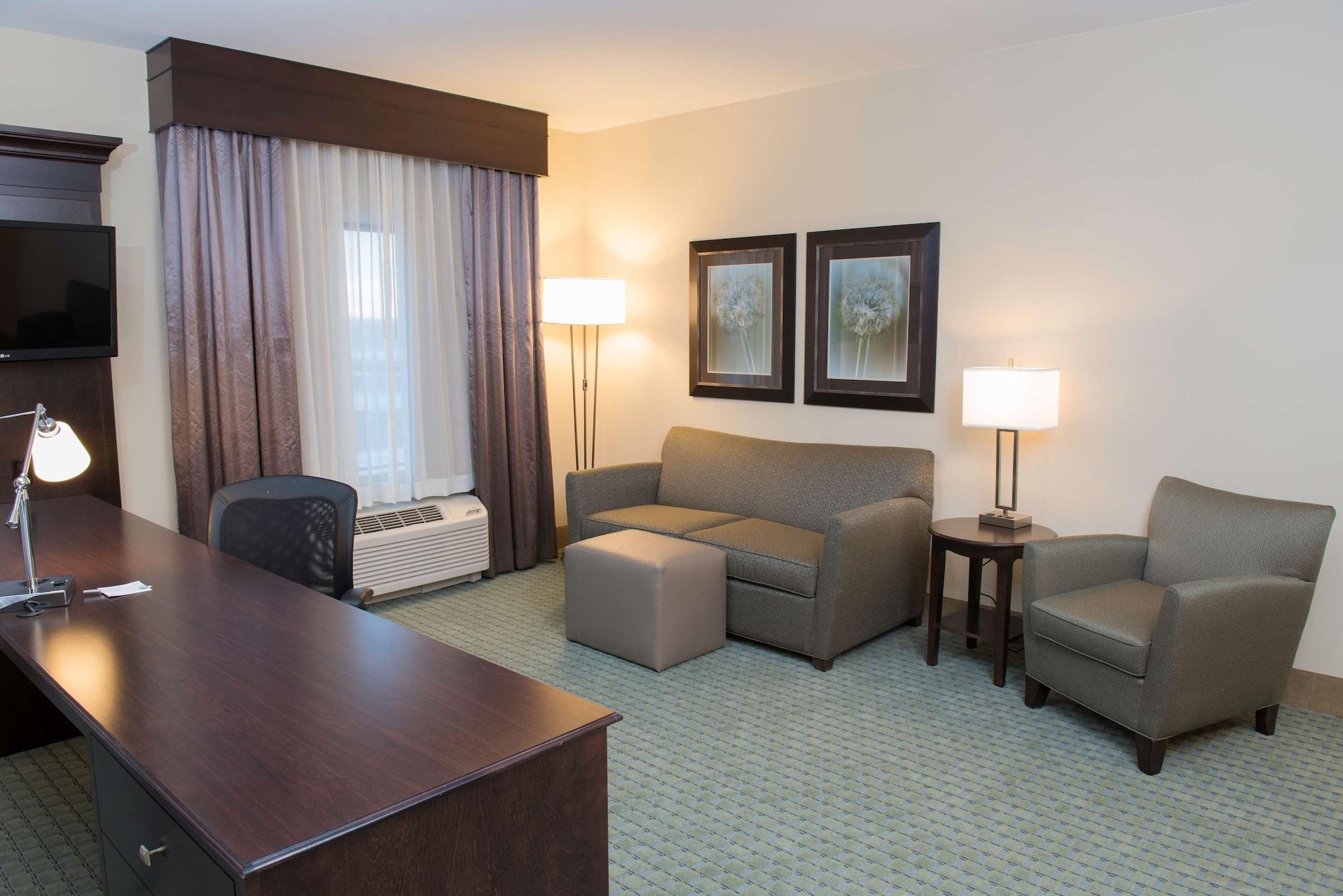 Hampton Inn & Suites Bismarck Northwest Ngoại thất bức ảnh
